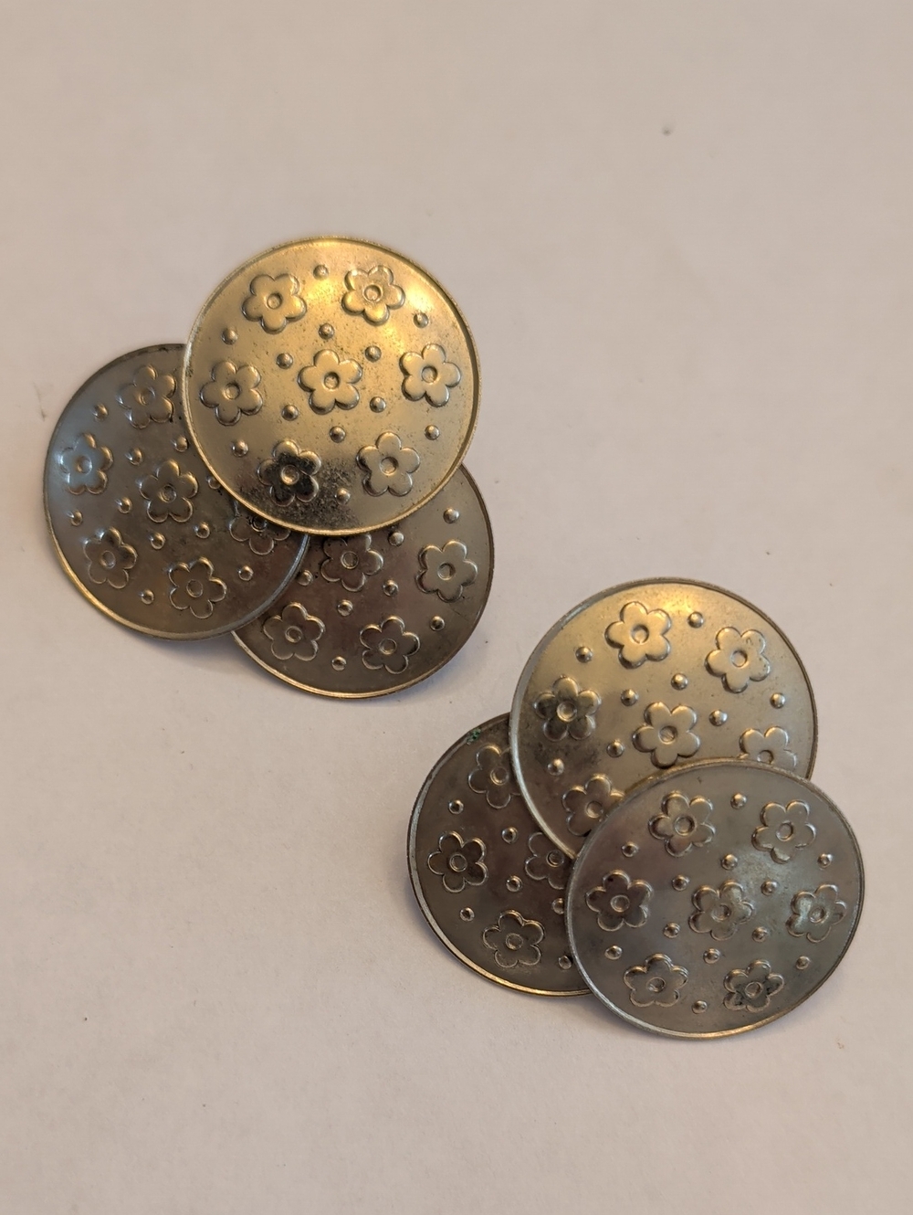 Vintage Floral Round Cluster Screw Back Earrings
